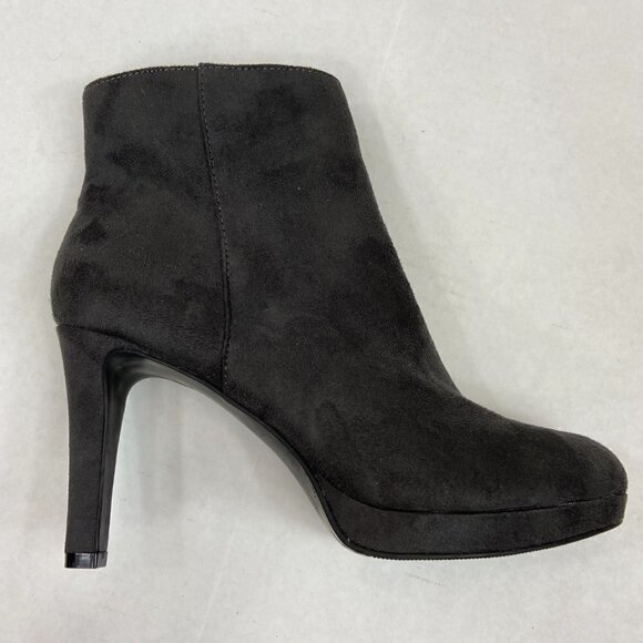 Tahari Shelby dark grey suede booties, 7M - Picture 1 of 10